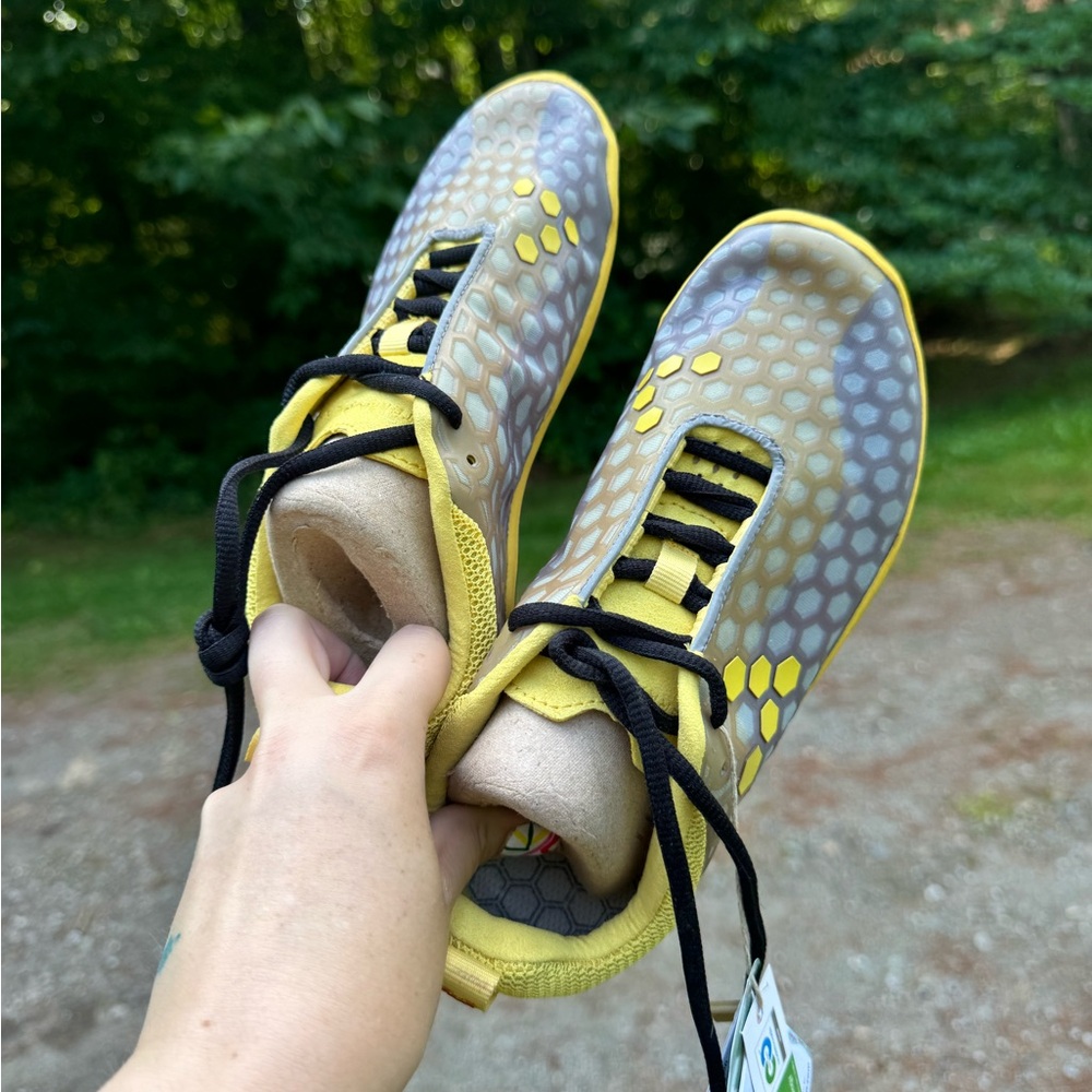 Vibrant Honeycomb Pattern Sneakers
